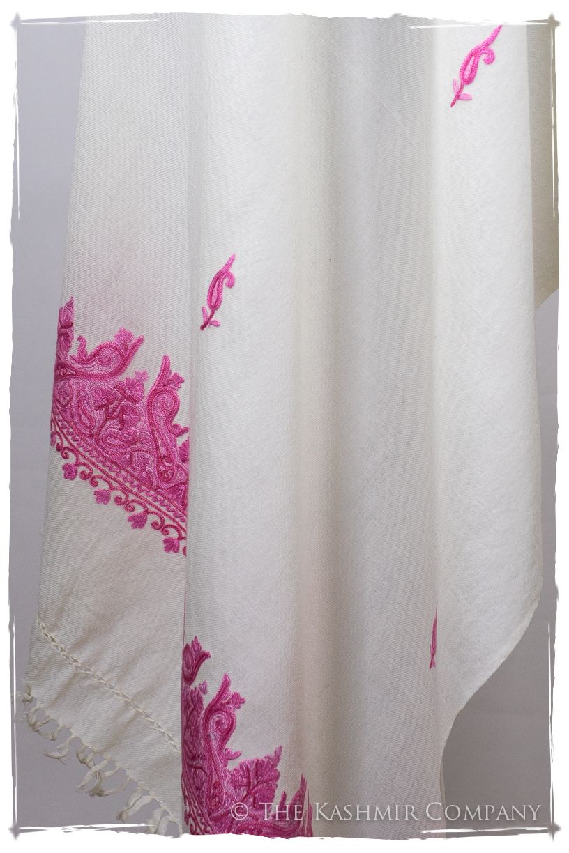 Maru Frontières Paisley Gift Shawl