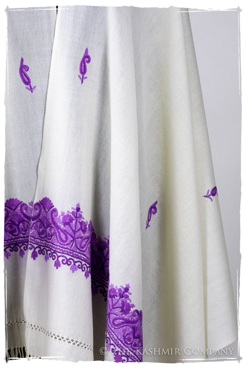 Maura Frontières Paisley Gift Shawl