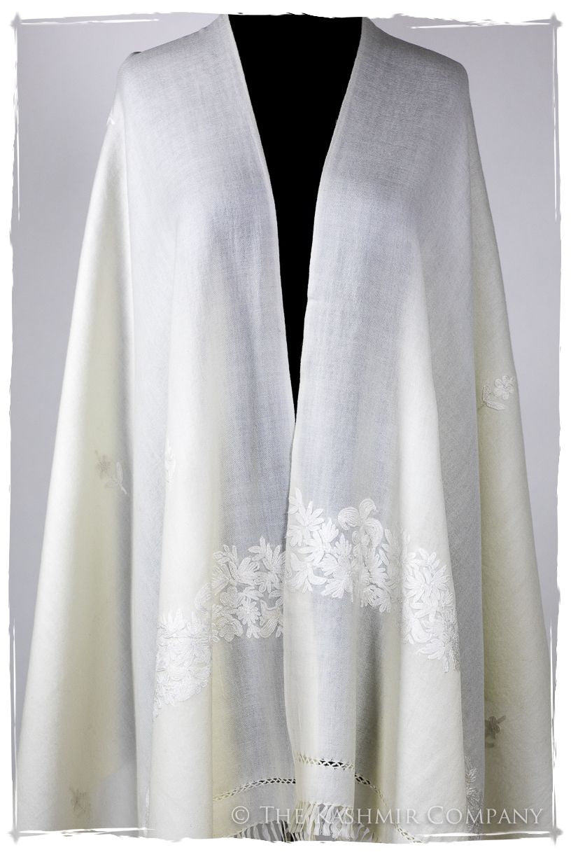 Maya Frontières Paisley Gift Shawl