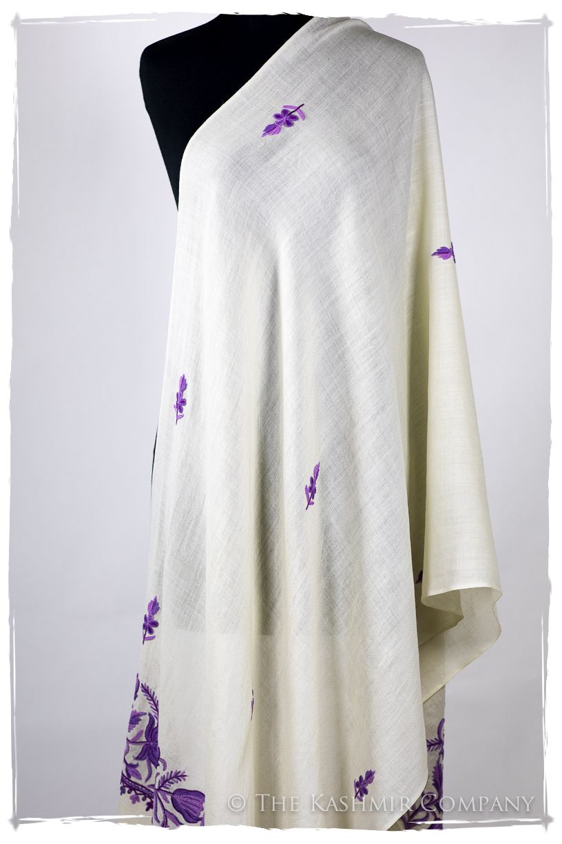 Melania Frontières Paisley Gift Shawl