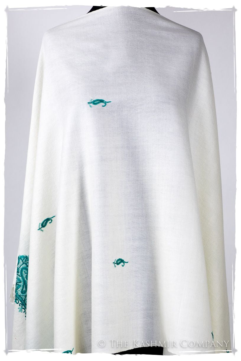 Melina Frontières Paisley Gift Shawl
