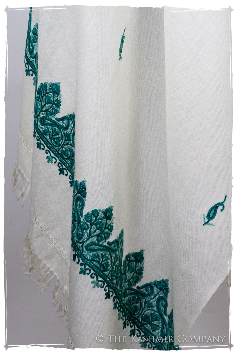 Melina Frontières Paisley Gift Shawl