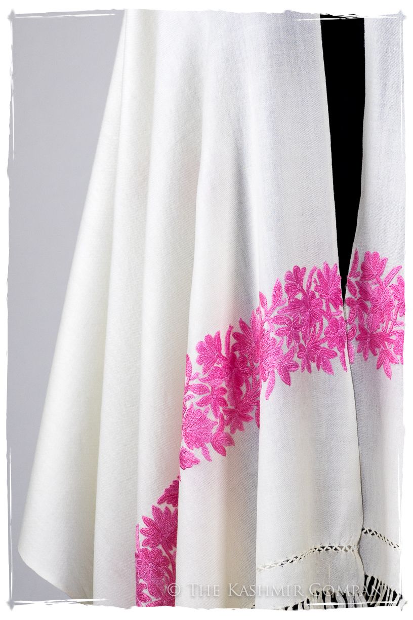 Mercedes Frontières Paisley Gift Shawl