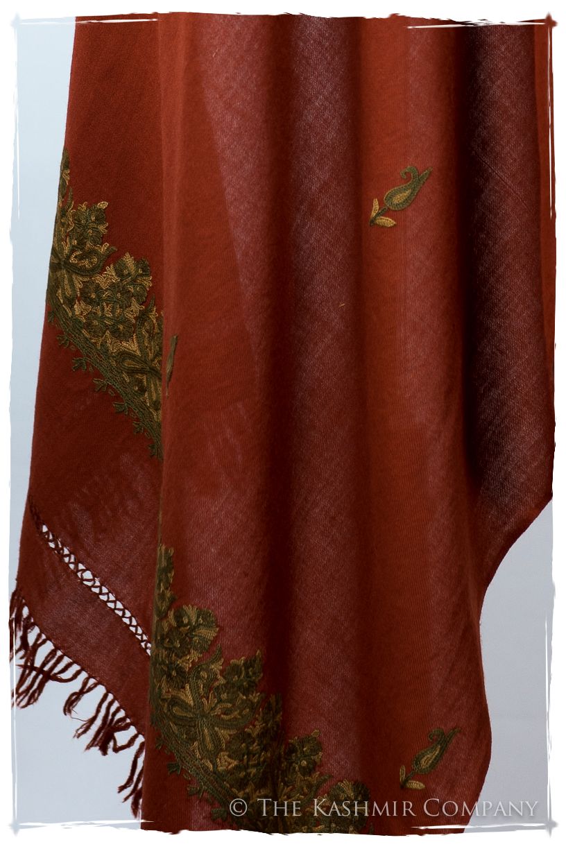 Núria Frontières Paisley Gift Shawl