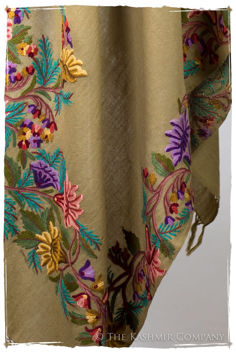 Inés de Frontierè Jardin Mascarade Shawl