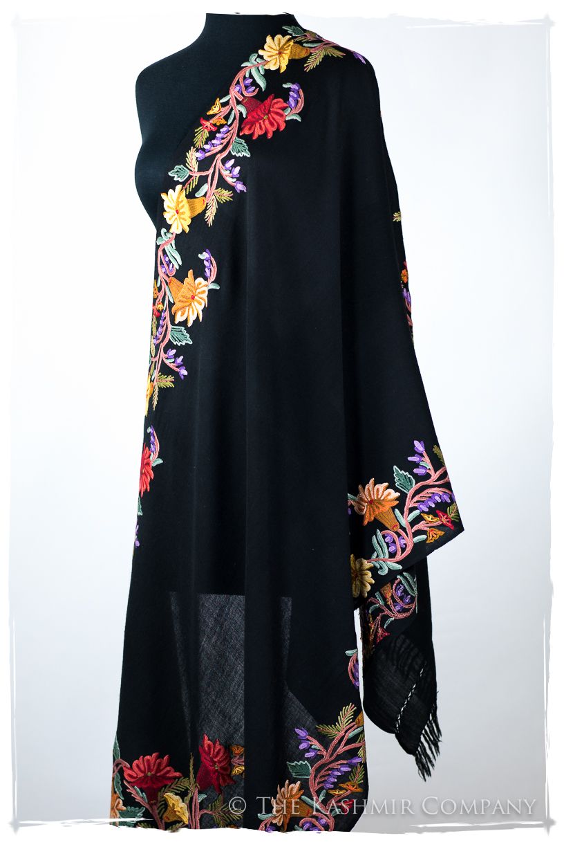 Slyvie de Frontierè Jardin Mascarade Shawl