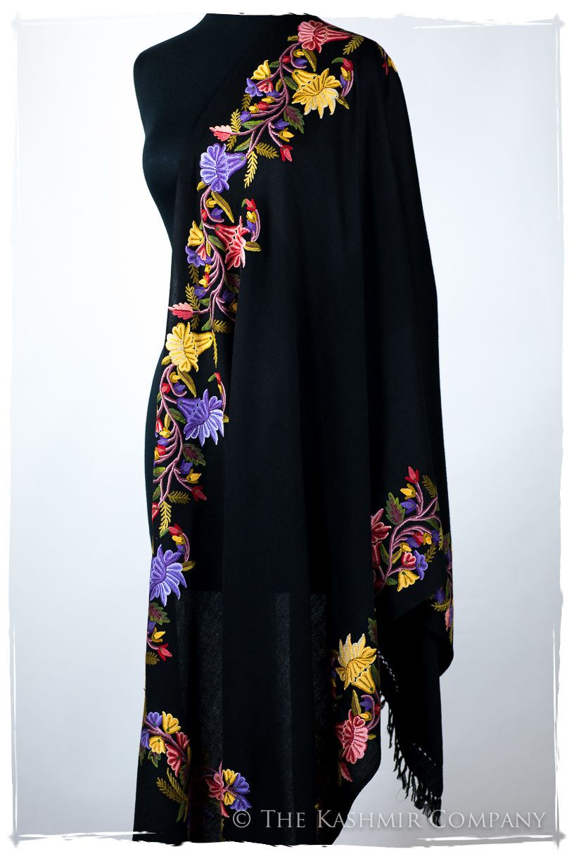 Audrey de Frontierè Jardin Mascarade Shawl