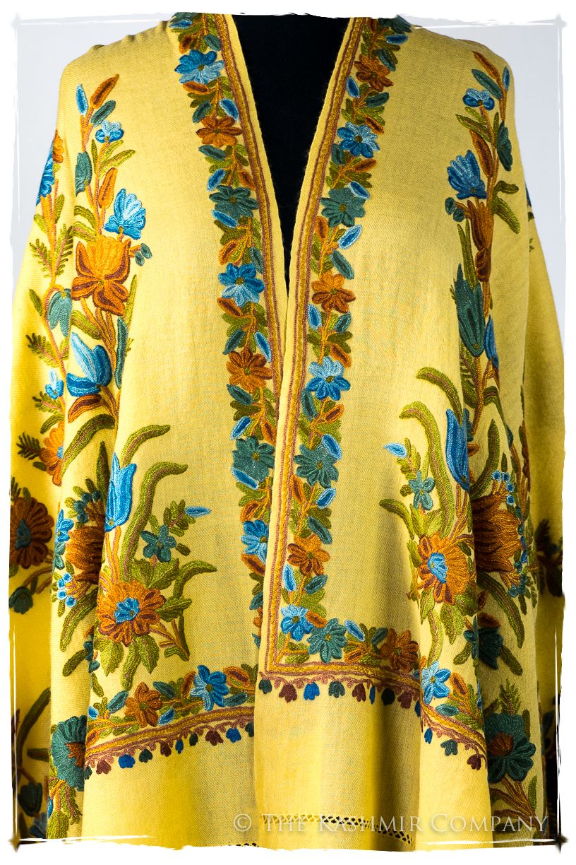 Royauté Française Amoureuse de Nadeleine Cannes Shawl
