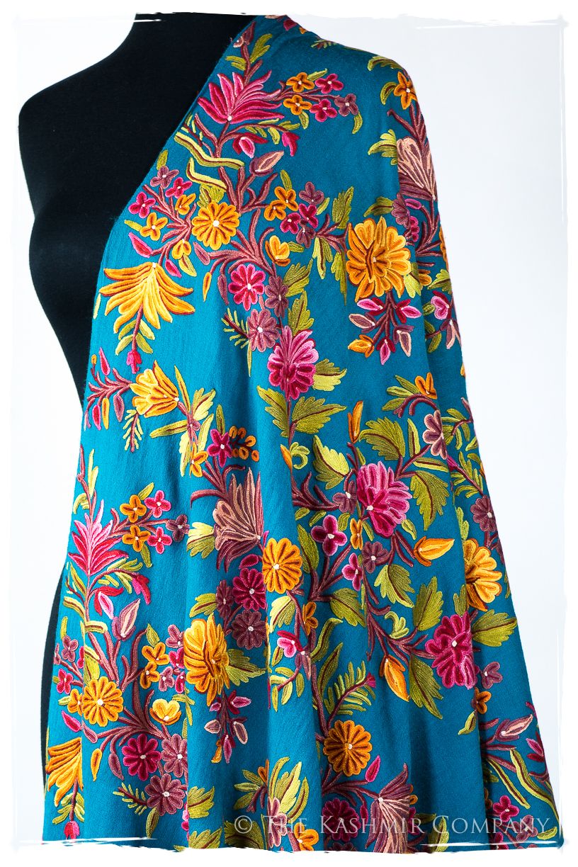 Amoureuse de Élise Française Bleu Notre Dame Shawl