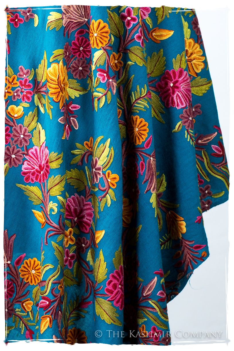 Amoureuse de Élise Française Bleu Notre Dame Shawl