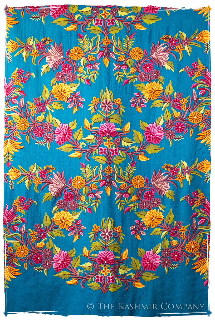 Amoureuse de Élise Française Bleu Notre Dame Shawl