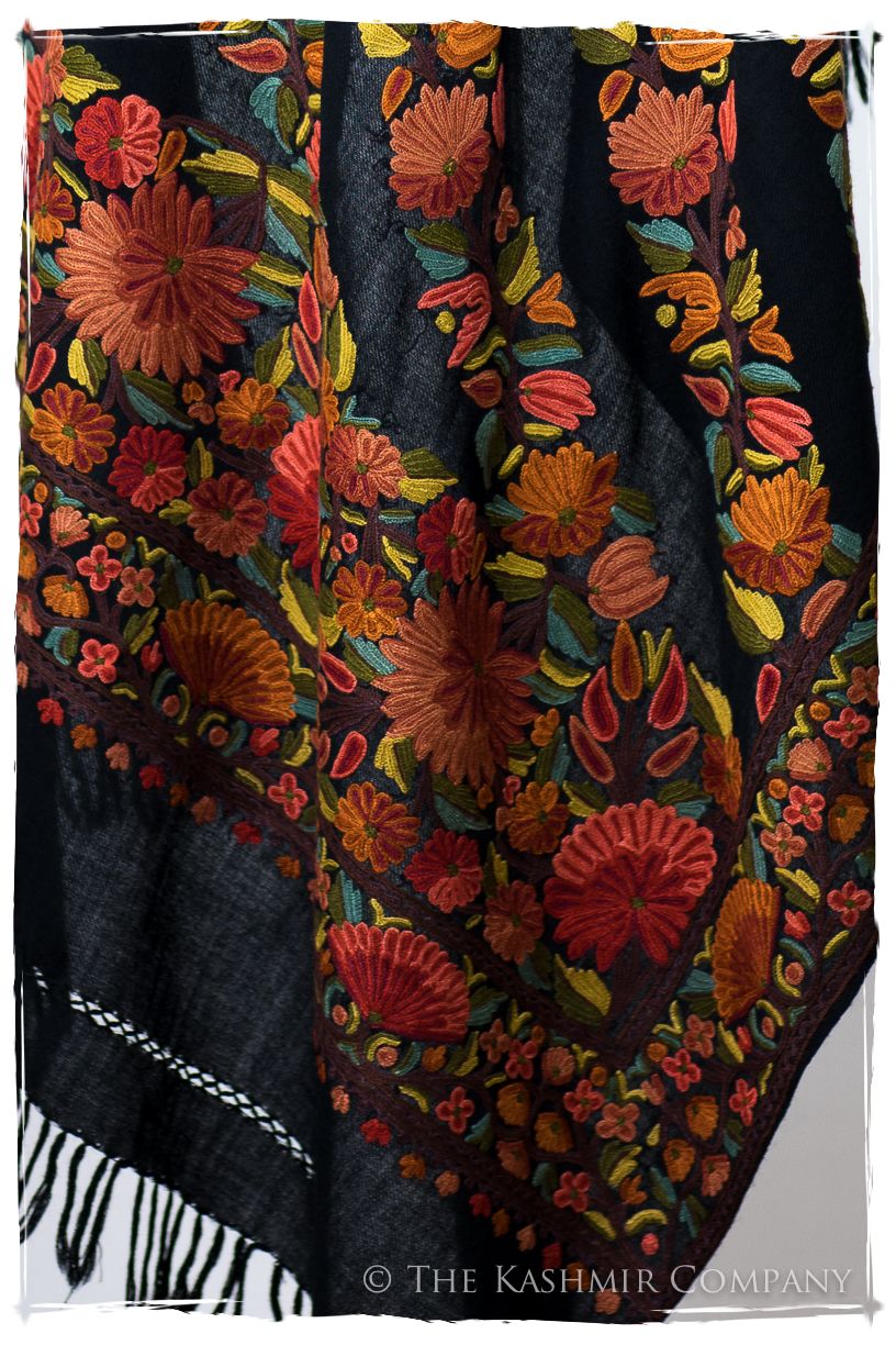 Beau Paris Noémie Français Antiquaires Shawl