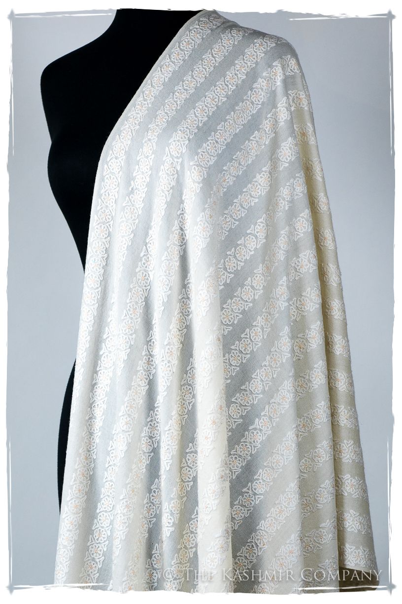 Champs d'ivoire Blanc en Afrique Notre Dame Shawl