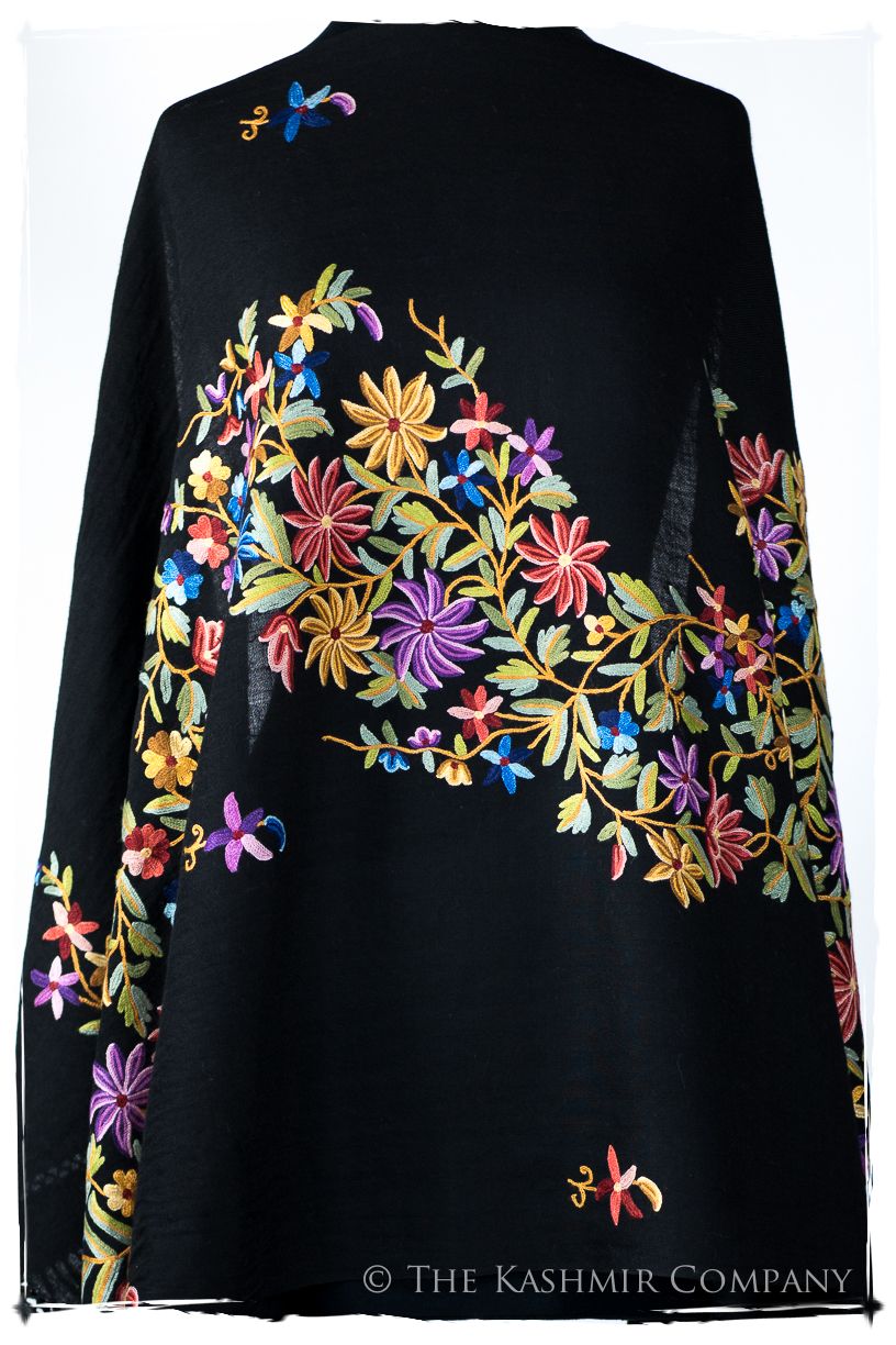 Rivière des Fleurs Aurélie Cannes Shawl