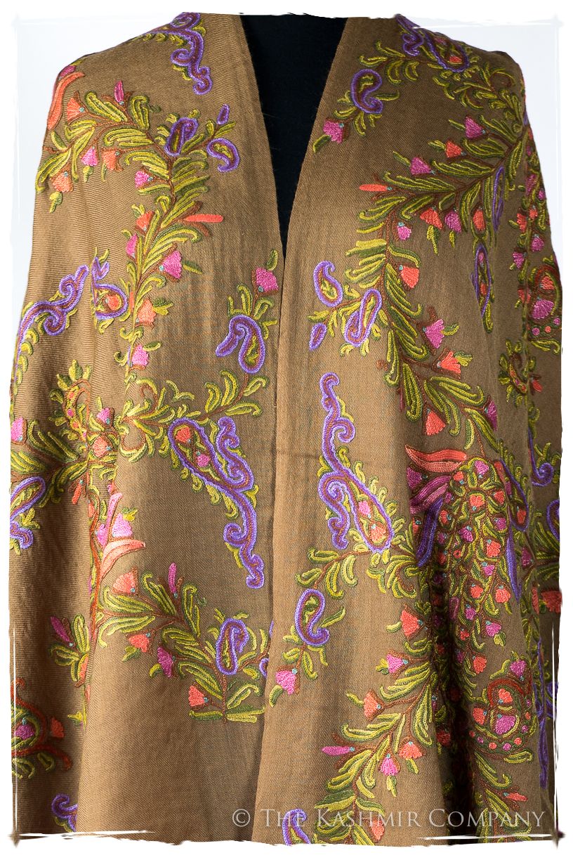 Amoureuse de Maëlle Française Notre Dame Shawl
