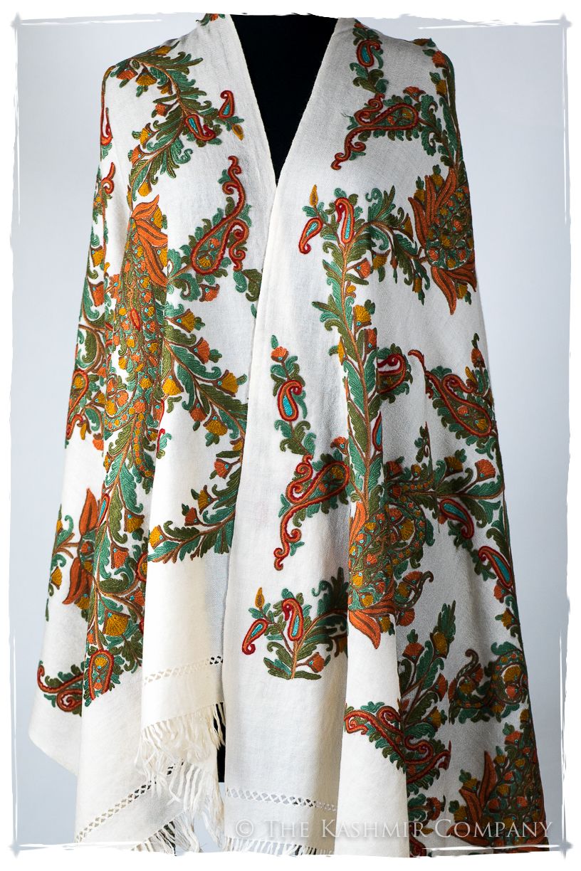 Amoureuse de Christine Française Notre Dame Shawl