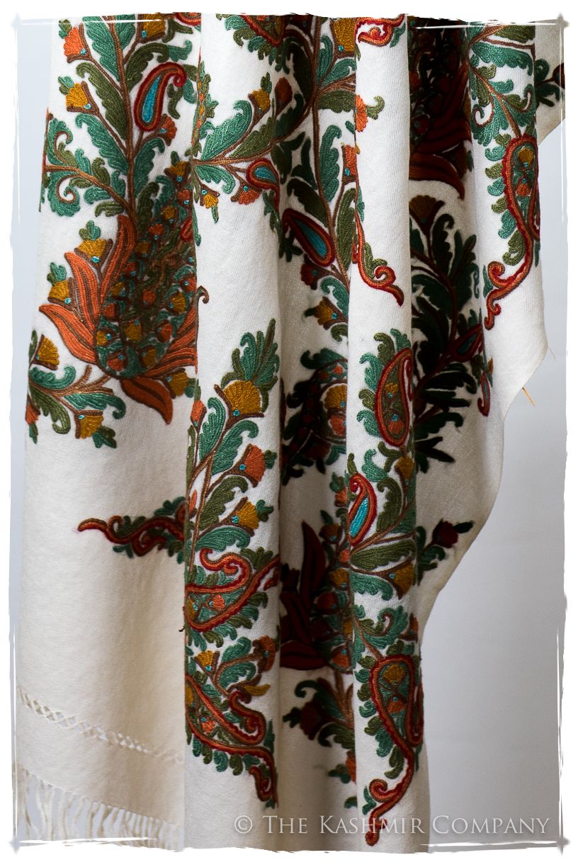 Amoureuse de Christine Française Notre Dame Shawl