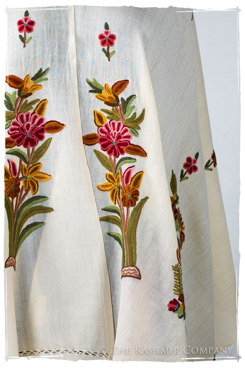 Bouquet de Ernestine Méditerranéen Provence Shawl