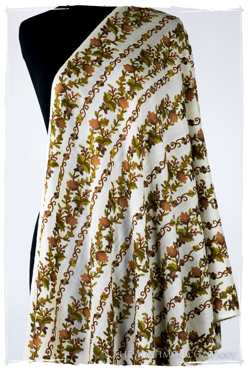 Jardin de Vigne d'olive Notre Dame Shawl