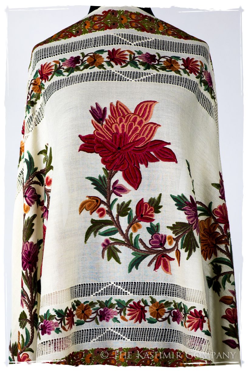 Broderie à cordes tirées Vine Rose Ivorie Pauline Shawl