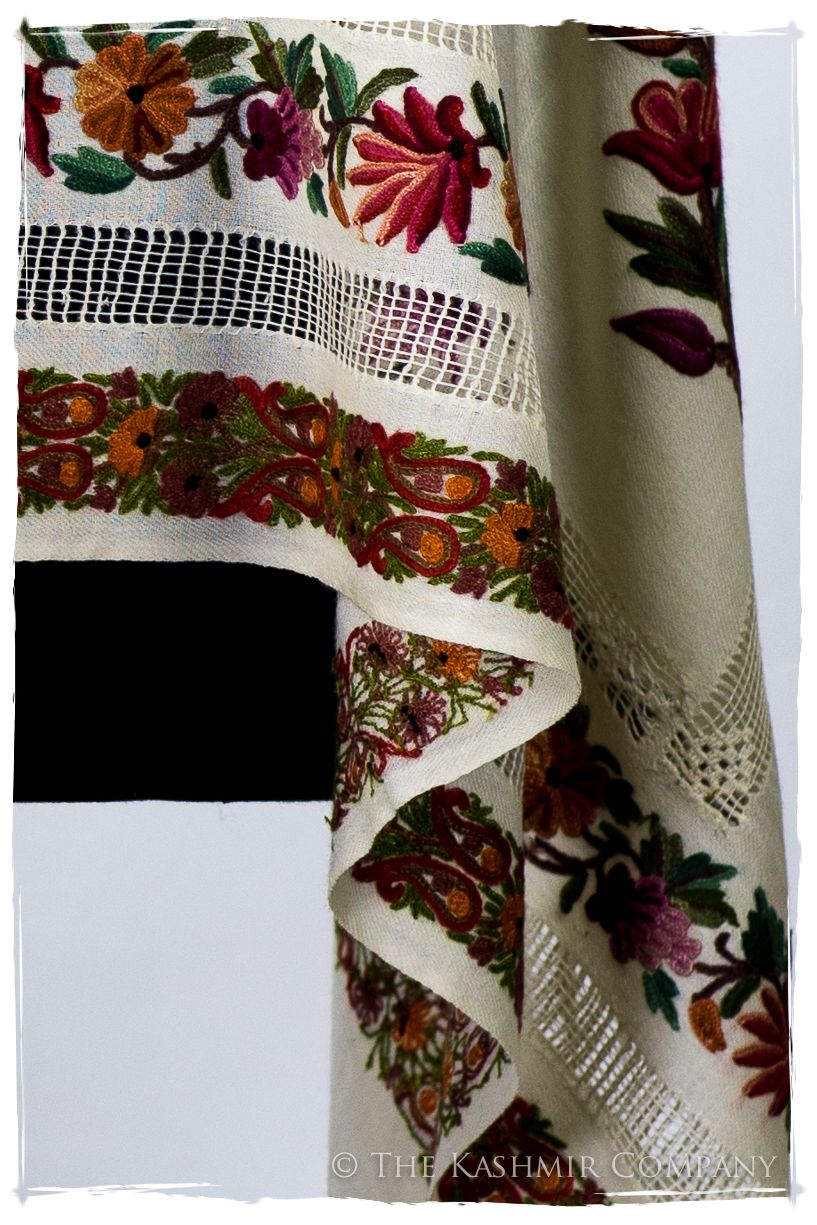 Broderie à cordes tirées Vine Rose Ivorie Pauline Shawl