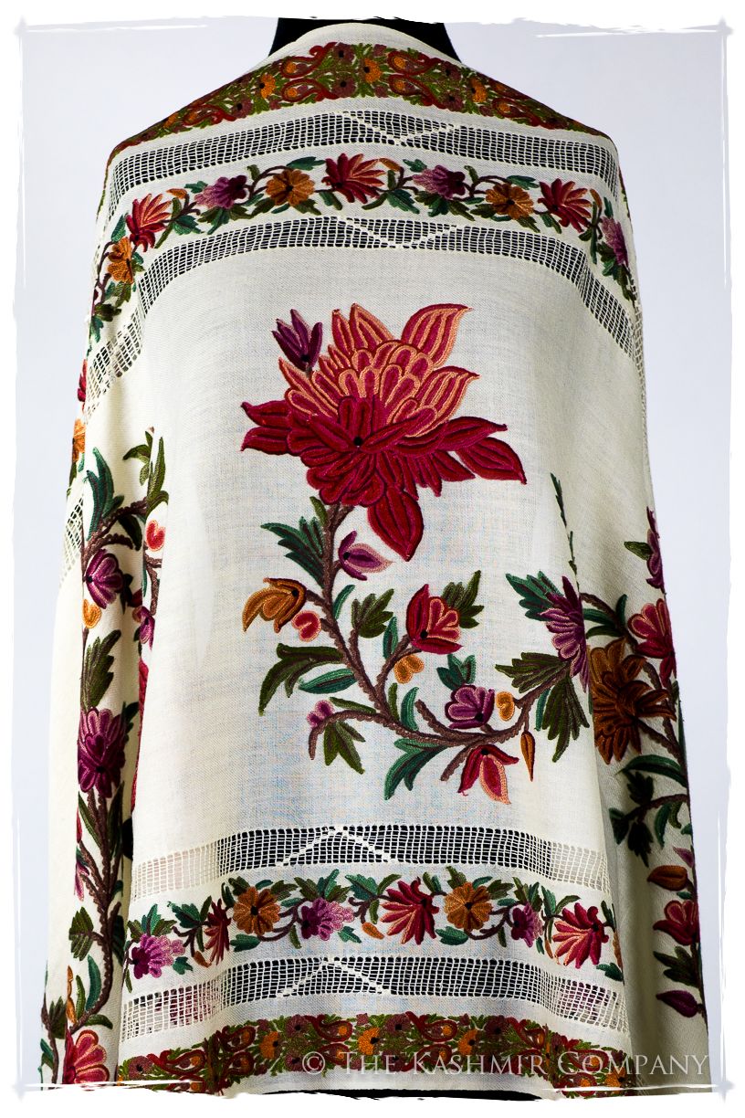 Broderie à cordes tirées Vine Rose Ivorie Pauline Shawl