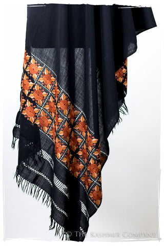 Broderie à cordes tirées Macaroon Noir Trois Frontières Shawl