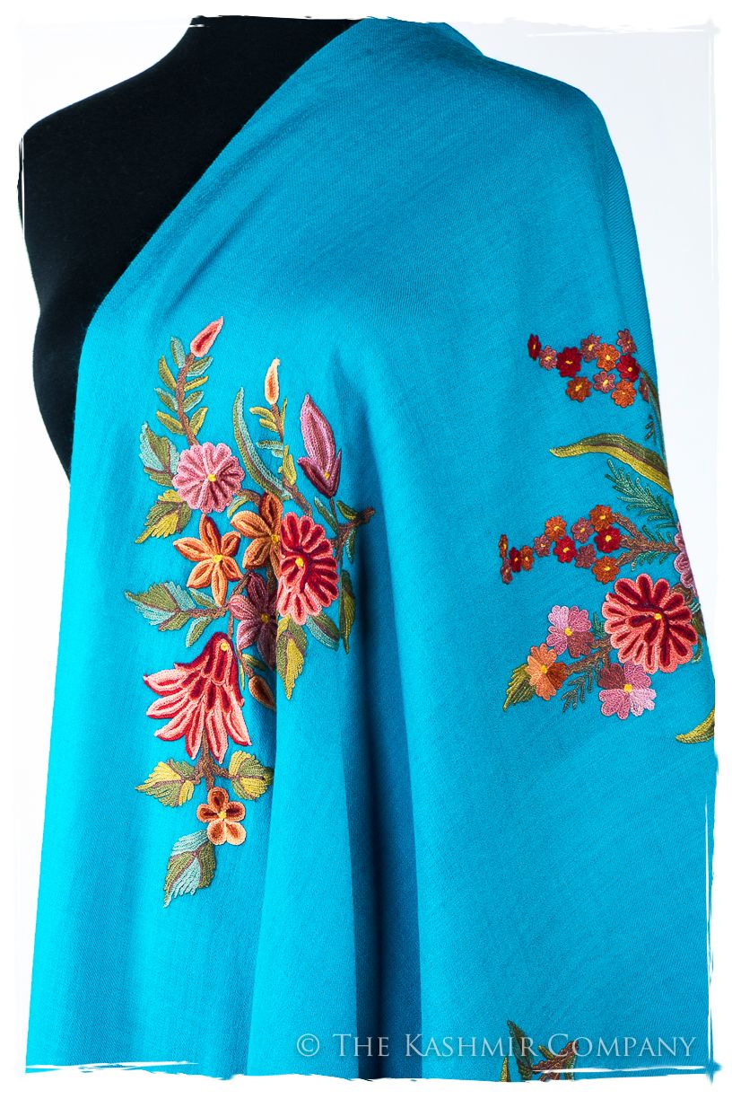 Française Bouquet de Roses Mélanie Provence Shawl