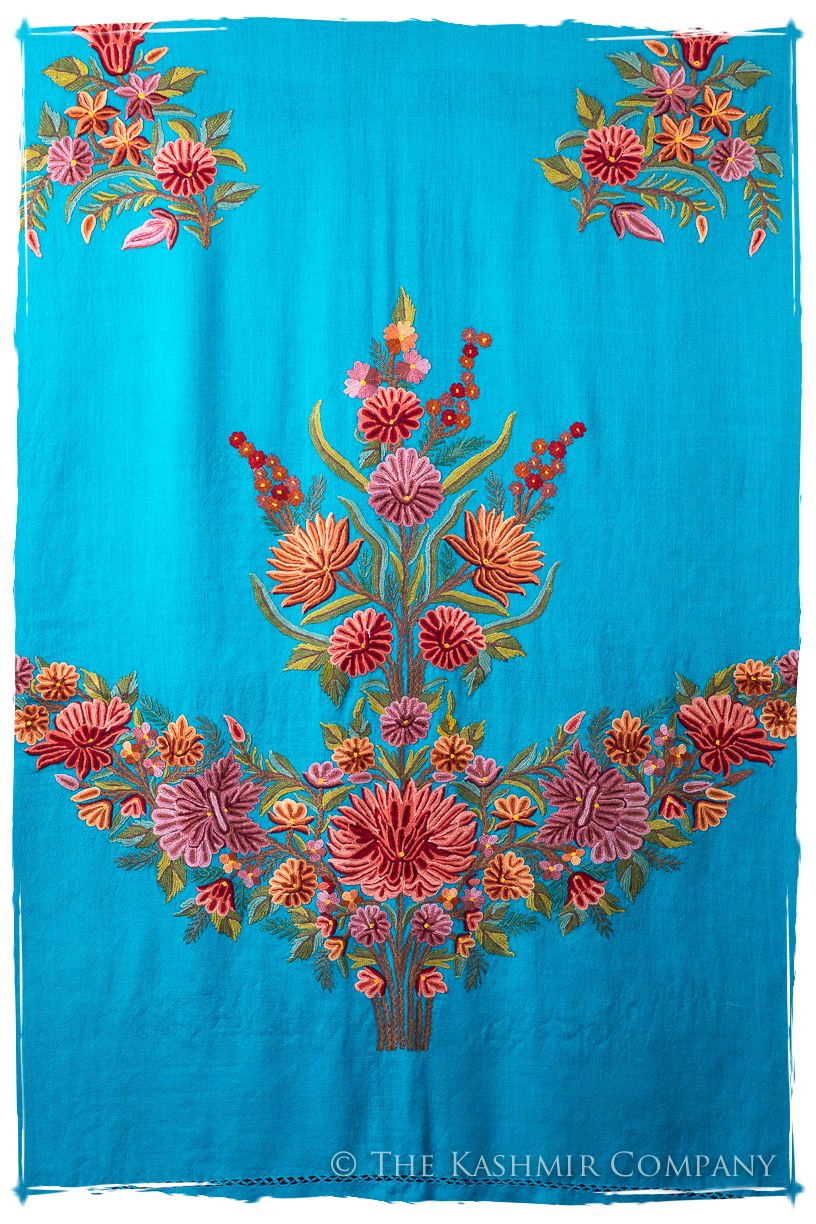 Française Bouquet de Roses Mélanie Provence Shawl