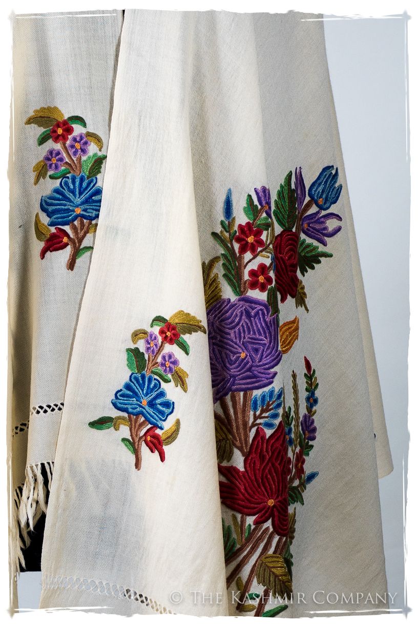 Française Bouquet de Roses Françoise Provence Shawl