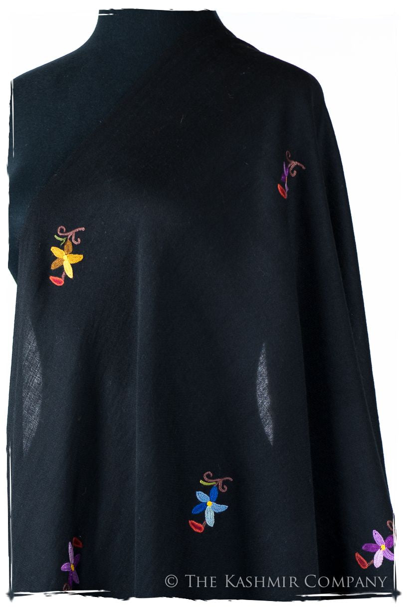 Coraline Je Ne Sais Quoi Frontières Shawl