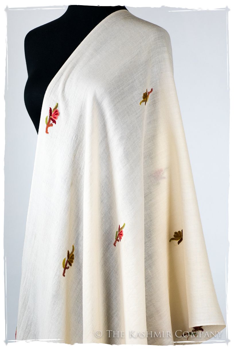 Gabrielle Je Ne Sais Quoi Frontières Shawl