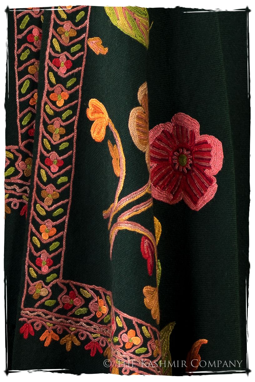 Clairé Frontière Belle Saison Shawl