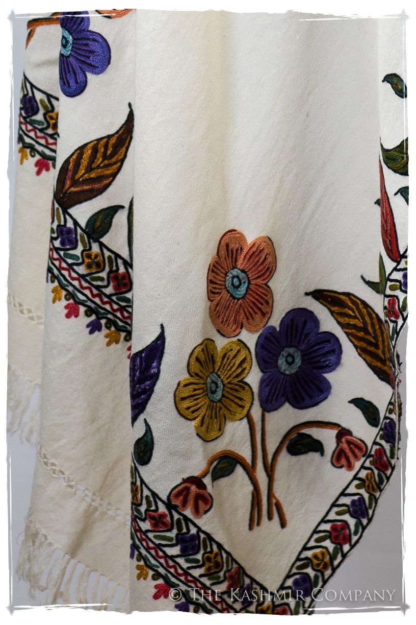 Françoise Frontière Belle Saison d'ivoire Shawl