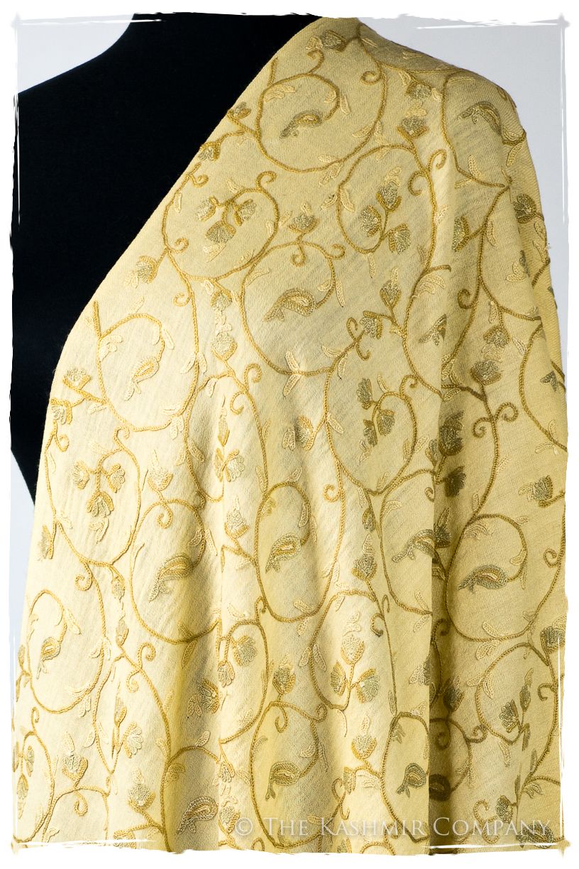 Française Véronique Secret Garden Shawl