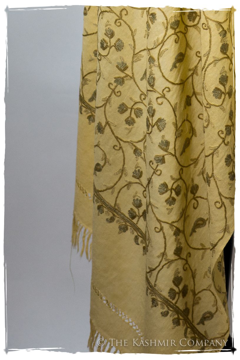 Française Véronique Secret Garden Shawl