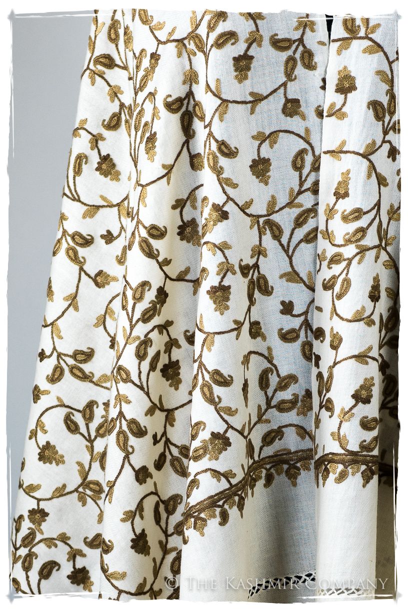 Française Édelie Secret Garden Shawl