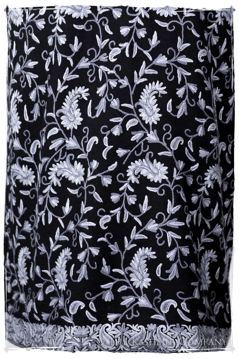 Française Nuances de Gracé Paisley Secret Garden Wool Coat
