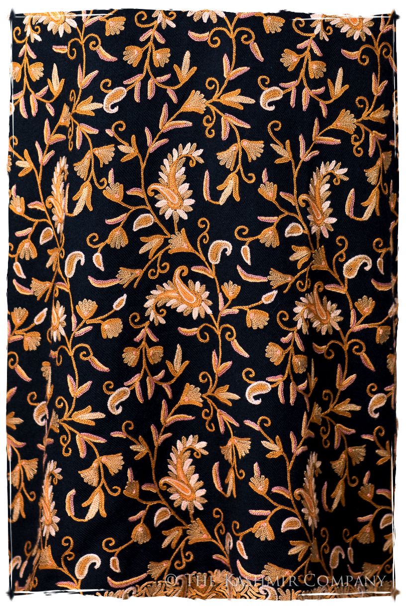 Française Nuances de Terré Paisley Noir Wool Coat