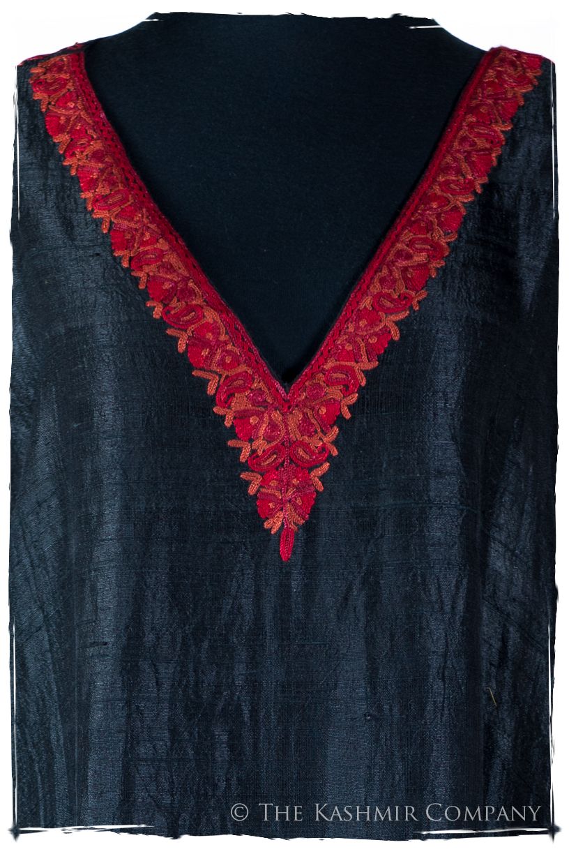 Française Amoureuse de Andrée Noir Silk Robe