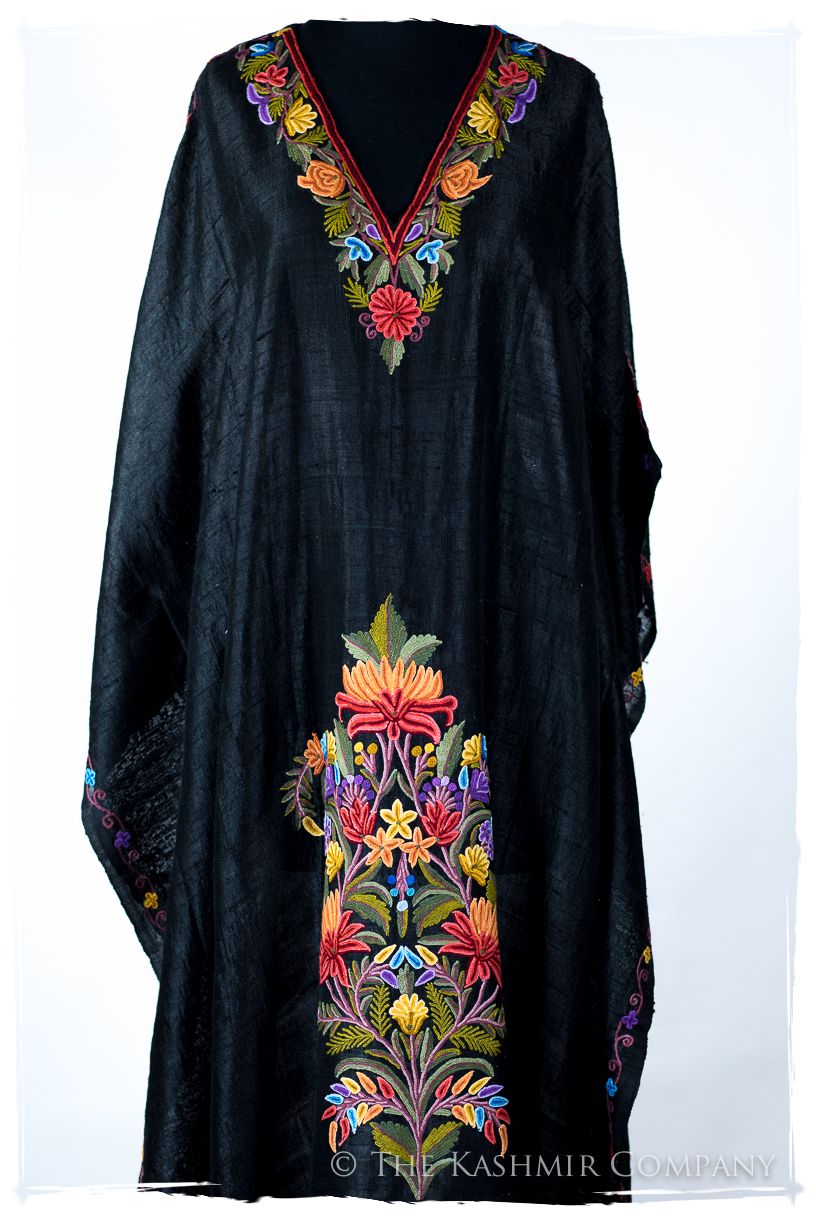 Française Amoureuse de Élise Onyx Silk Robe