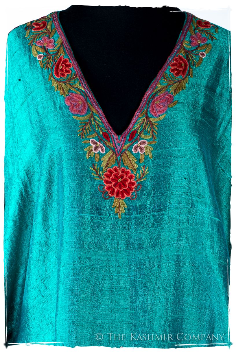 Française Amoureuse de Tahitian Silk Robe