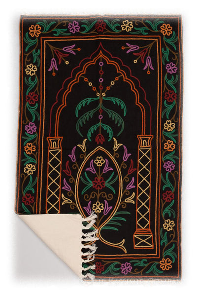 Fateh Arye Prayer Rug / Wall Hanging