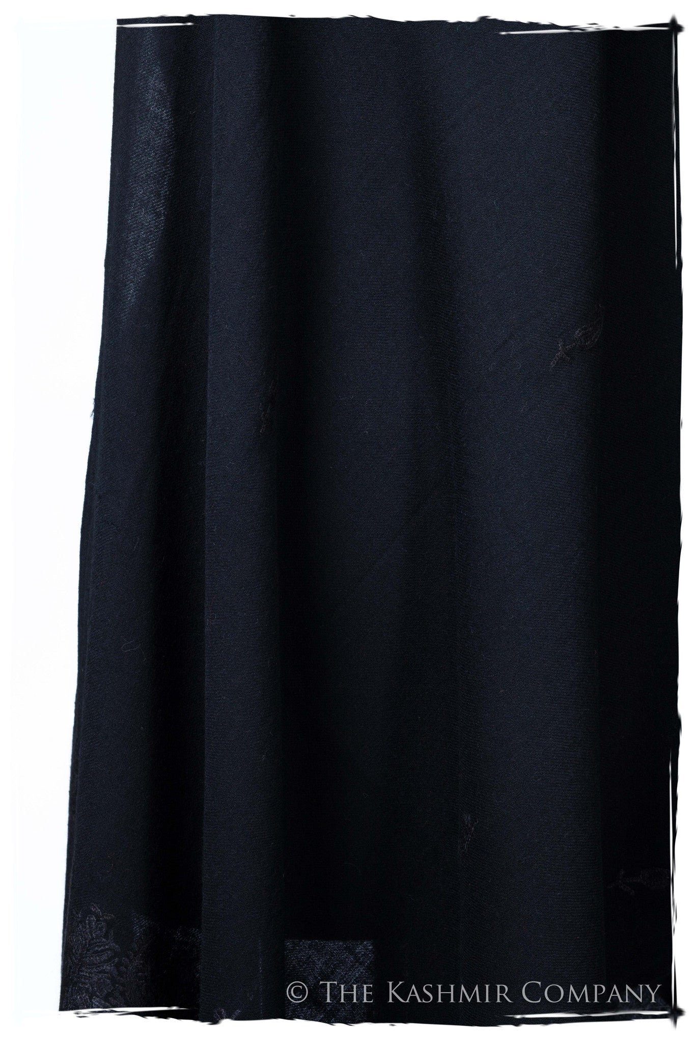 Caviar Noir Frontière Paisley Gift Shawl