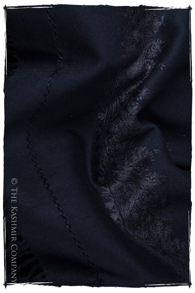 Caviar Noir Frontière Paisley Gift Shawl