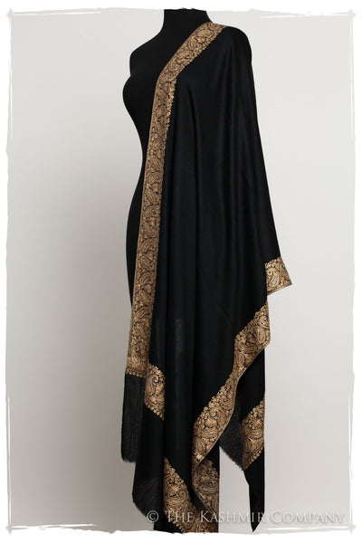 The Sophistiqué Oro Frontière Paisley Shawl