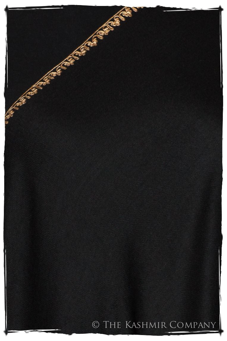 The Sophistiqué Oro Princess Paisley Shawl