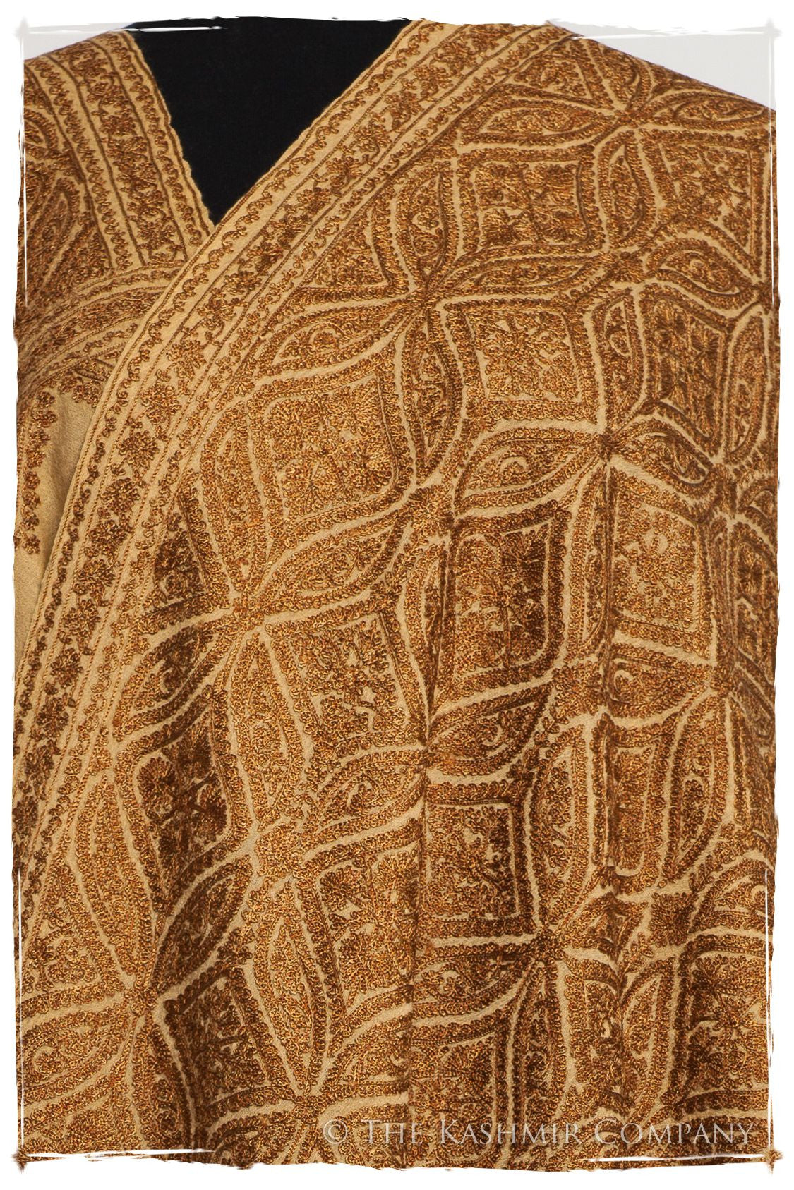 The Célébration Fabuleuse Gold Shawl