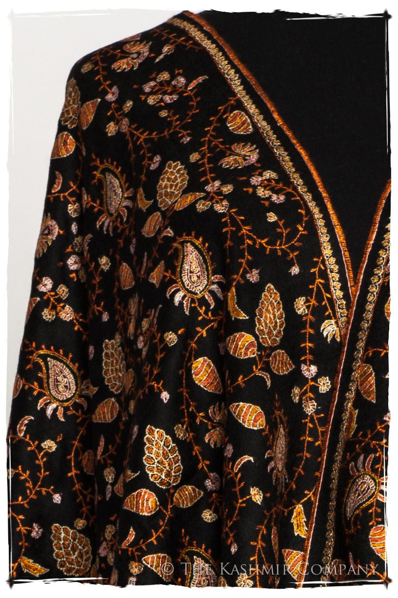 The Midnight Stroll - Grand Pashmina Shawl