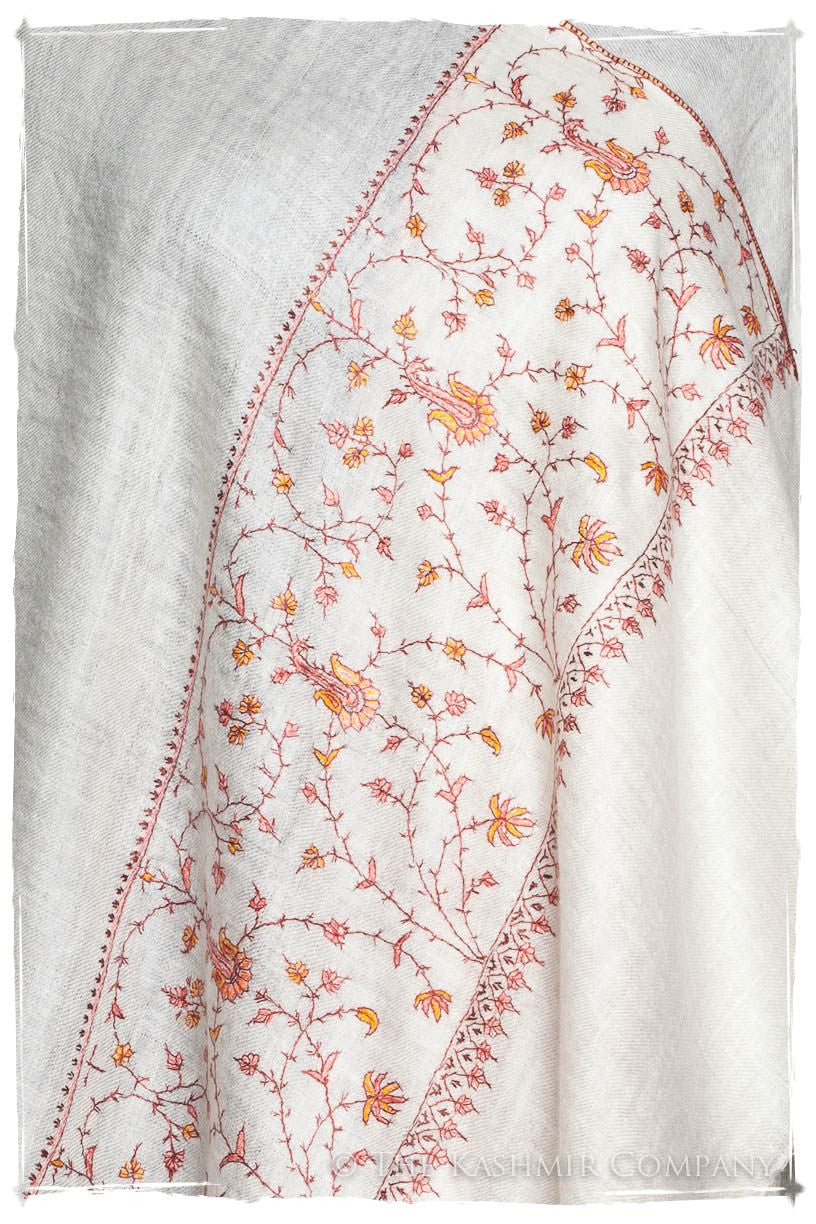 Ivoire de Jardin Frontière L'amour Soft Cashmere Scarf/Shawl